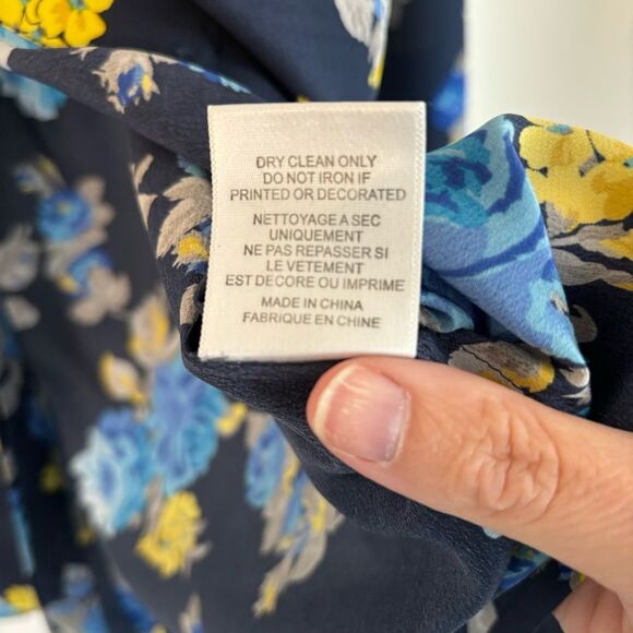 Equipment Women Lynn 100% silk button down Blouse Peacoat floral long sleeve LG - Picture 4 of 15